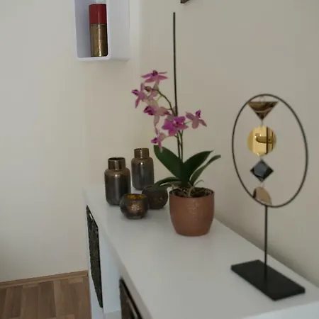 Zsera Apartman * Gyula