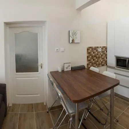 Zsera Apartman