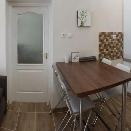 Zsera Apartman * Gyula